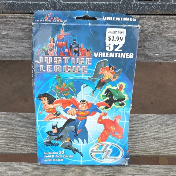 Cartoon Network Kids Trading Cards - Blue, Red, Yellow - Picture 2 of 7